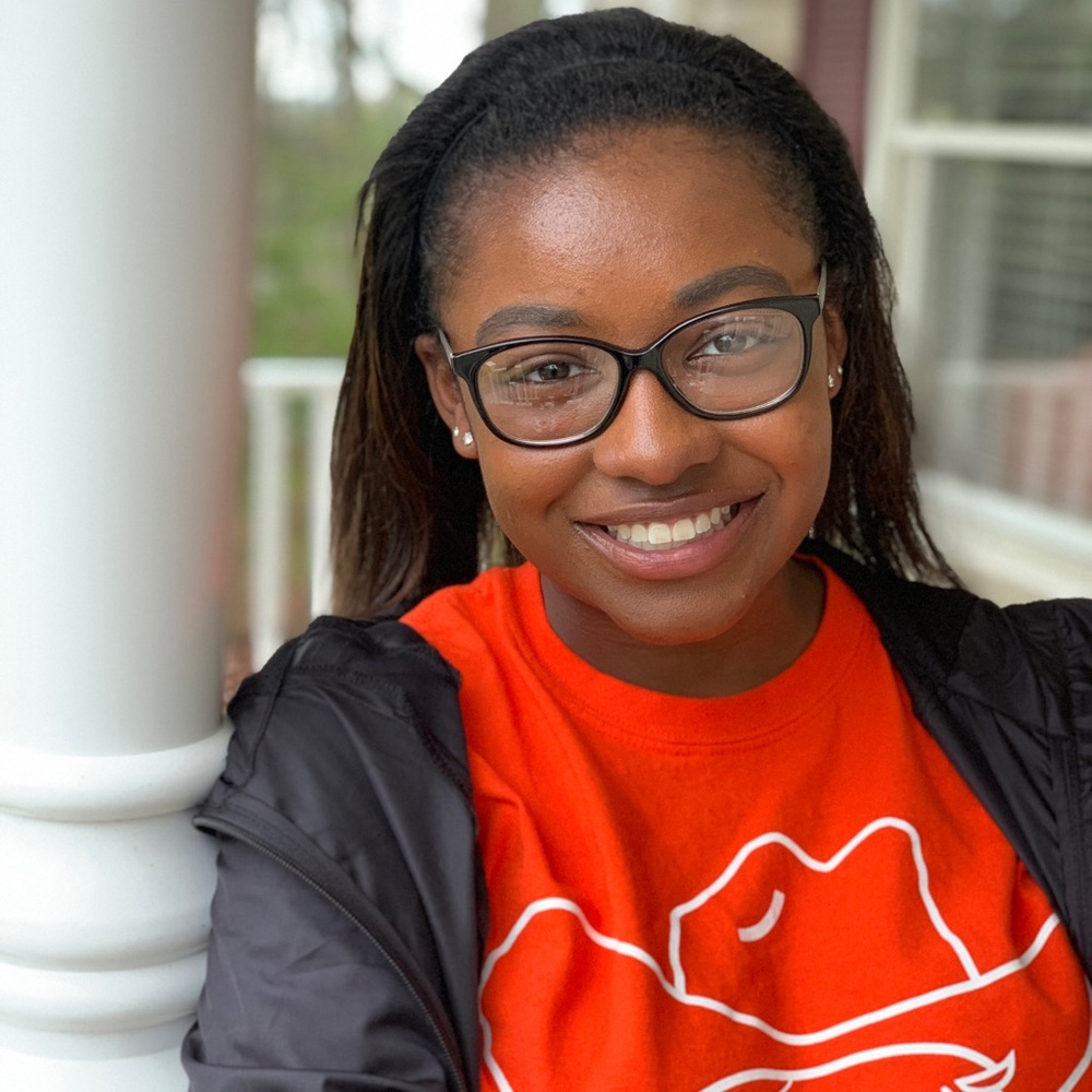 Meet your Posher, Aniya